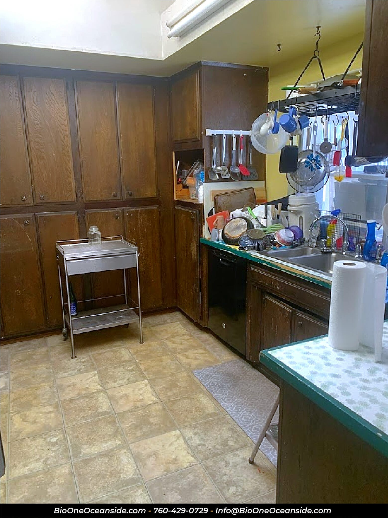 Decluttered kitchen area. Photo credit: Bio-One of Oceanside.